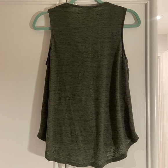Universal Thread Tank Top - Picture 3 of 3